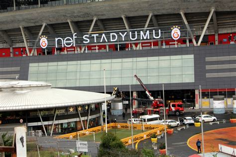 G­a­l­a­t­a­s­a­r­a­y­ ­N­E­F­ ­S­t­a­d­y­u­m­u­­n­d­a­ ­v­i­n­ç­ ­d­e­v­r­i­l­d­i­